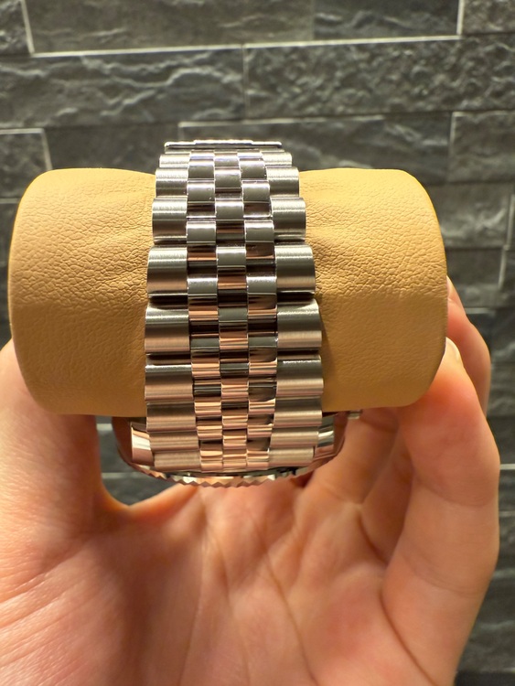 3336934 （高級時計）の商品画像 - 査定依頼日：2025年6月8日 - 最高査定価格：3,400,000円