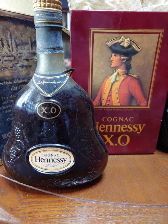 ブランデー ヘネシー （お酒）の商品画像 - 査定依頼日：2025年4月30日 - 最高査定価格：13,000円
