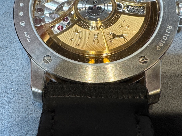 CODE 11.59（高級時計）の商品画像 - 査定依頼日：2025年9月2日 - 最高査定価格：2,600,000円