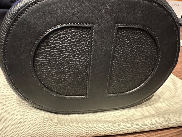 インザループ23（ブランドバッグ）の商品画像 - 査定依頼日：2025年11月16日 - 最高査定価格：600,000円