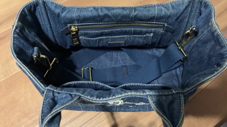 プラダ  （ブランドバッグ）の商品画像 - 査定依頼日：2026年1月27日 - 最高査定価格：35,000円