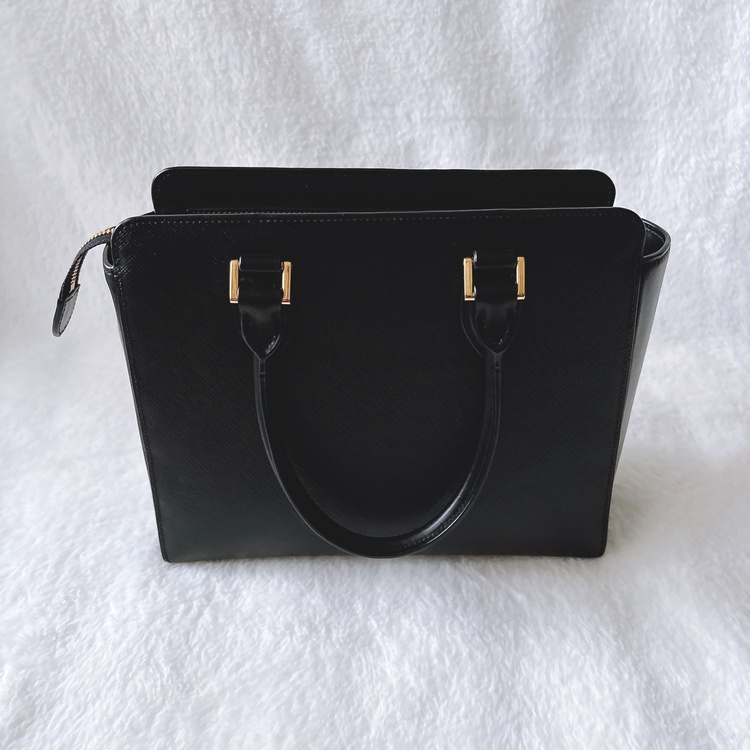 プラダ  （ブランドバッグ）の商品画像 - 査定依頼日：2026年1月15日 - 最高査定価格：200,000円