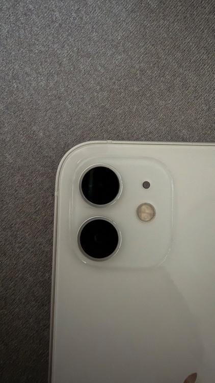 iPhone 12 128GB SIMフリー（スマホ）の商品画像 - 査定依頼日：2026年4月6日 - 最高査定価格：27,000円