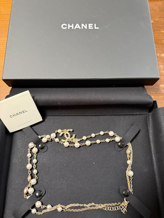 ロングネックレス（ブランド財布・小物）の商品画像 - 査定依頼日：2025年11月16日 - 最高査定価格：75,000円