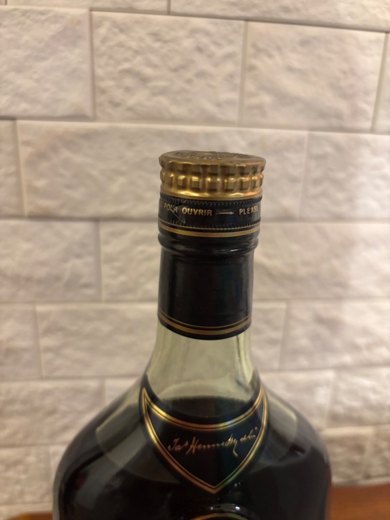 Hennessy X.O 金キャップグリーンボトル（お酒）の商品画像 - 査定依頼日：2026年8月24日 - 最高査定価格：20,000円