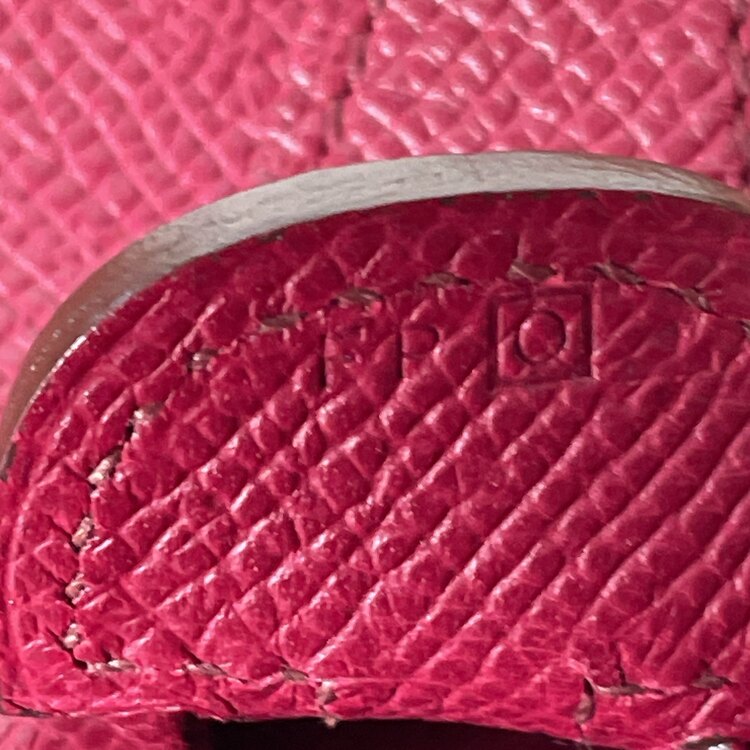 エルメス エブリン3ＰＭ ヴォーエプソン ルビー □O刻印（ブランドバッグ）の商品画像 - 査定依頼日：2025年1月25日 - 最高査定価格：250,000円