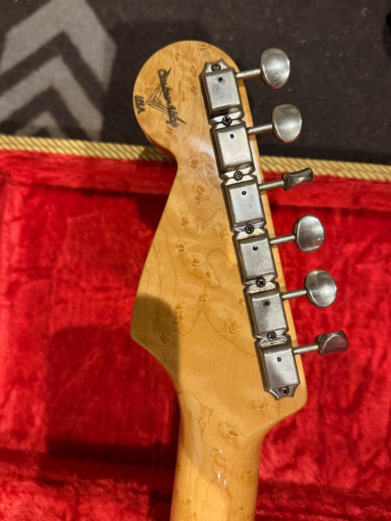 Fender Custom Shop 54 Stratocaster FMT（ピアノ・楽器・PA機材）の商品画像 - 査定依頼日：2026年3月24日 - 最高査定価格：200,000円