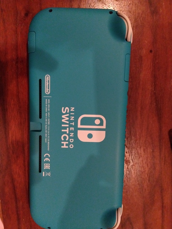 Nintendo Switch Lite本体 ターコイズ（ゲーム機本体・ゲームソフト）の商品画像 - 査定依頼日：2022年6月18日 - 最高査定価格：8,000円