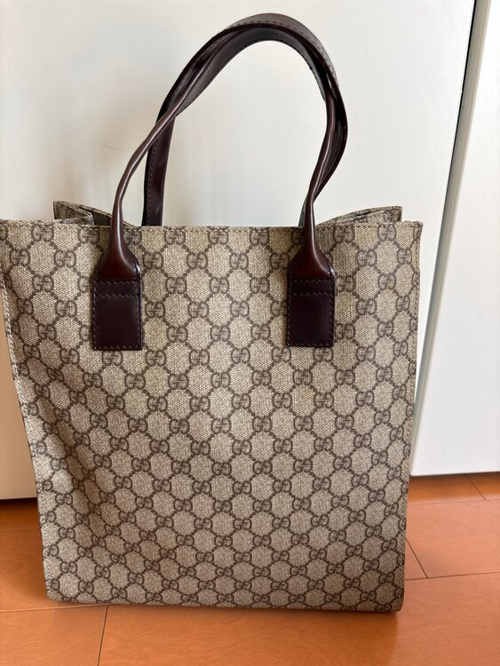 トートバッグ（ブランドバッグ）の商品画像 - 査定依頼日：2025年5月28日 - 最高査定価格：32,000円