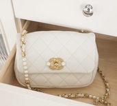 CHANEL マトラッセ ショルダーバッグ 2022（ブランドバッグ）の商品画像 - 査定依頼日：2026年3月26日 - 最高査定価格：410,000円