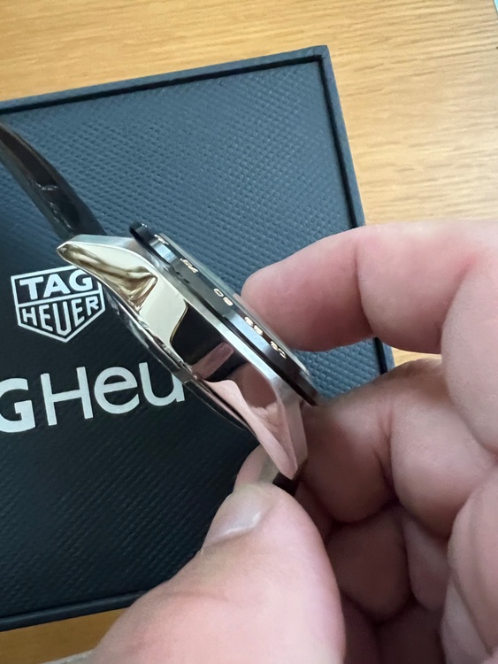 タグホイヤー カレラ CBN2A5A.FC6481（高級時計）の商品画像 - 査定依頼日：2025年6月10日 - 最高査定価格：440,000円