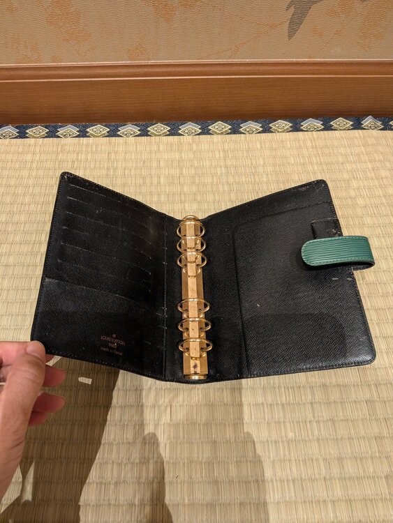 エピ　スケジュール帳（ブランド財布・小物）の商品画像 - 査定依頼日：2026年7月14日 - 最高査定価格：12,000円