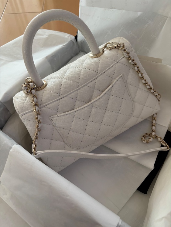 ココハンドル（ブランドバッグ）の商品画像 - 査定依頼日：2025年7月1日 - 最高査定価格：670,000円