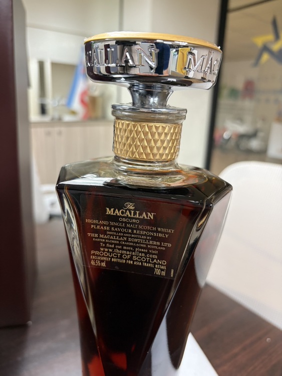 マッカラン　1824コレクション　ゴールドラベル　オスクーロ46.5%700ｍl（お酒）の商品画像 - 査定依頼日：2026年4月30日 - 最高査定価格：120,000円