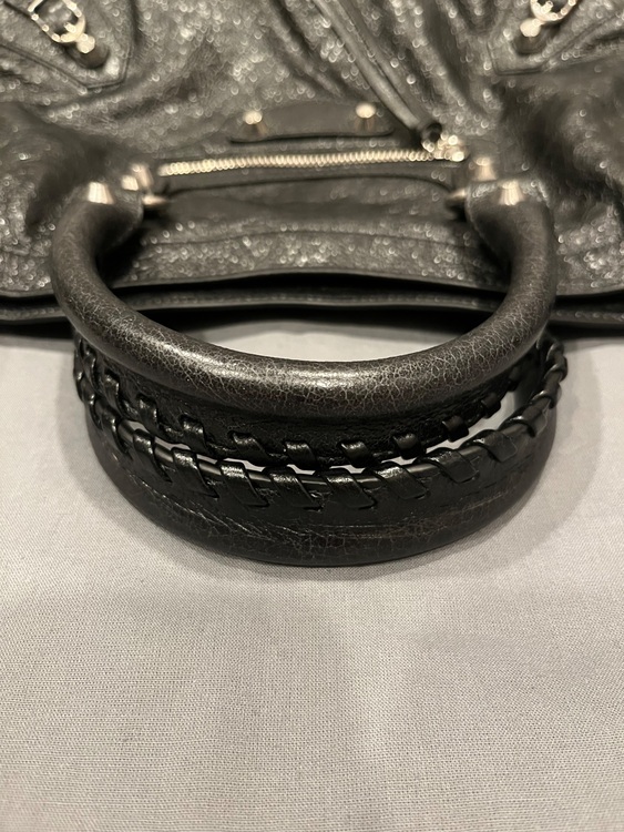 le city（ブランドバッグ）の商品画像 - 査定依頼日：2025年11月30日 - 最高査定価格：170,000円