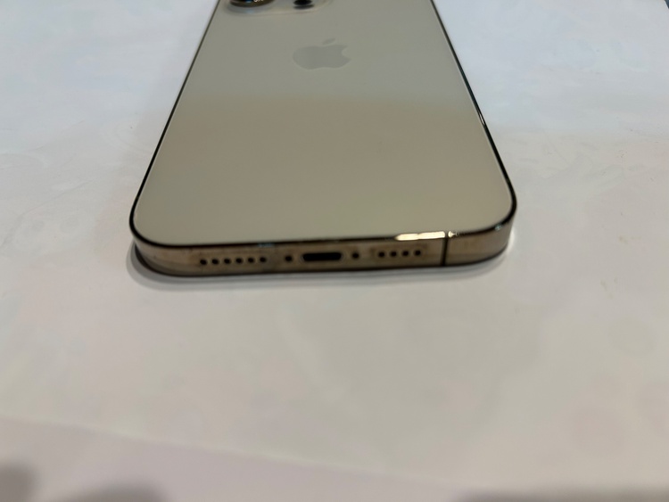 iPhone 14 Pro Max 128GB SIMフリー（スマホ）の商品画像 - 査定依頼日：2026年2月9日 - 最高査定価格：75,000円