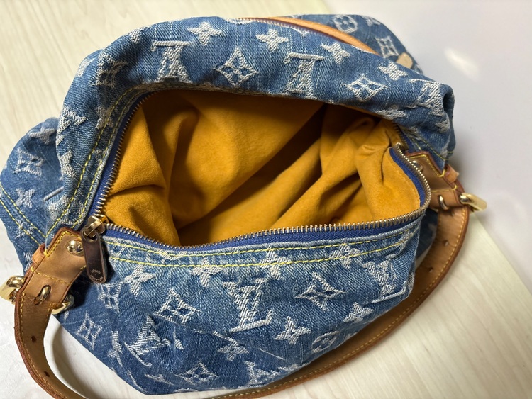 バギーGM（ブランドバッグ）の商品画像 - 査定依頼日：2025年10月5日 - 最高査定価格：130,000円