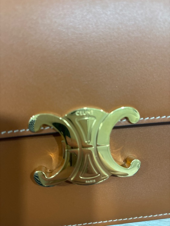 トリオンフ（ブランドバッグ）の商品画像 - 査定依頼日：2025年6月7日 - 最高査定価格：250,000円