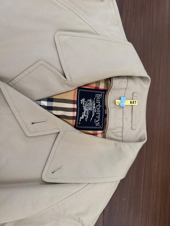 アクアスキュータム　トレンチコート（メンズ）（古着・ファッション）の商品画像 - 査定依頼日：2026年1月12日 - 最高査定価格：100,000円