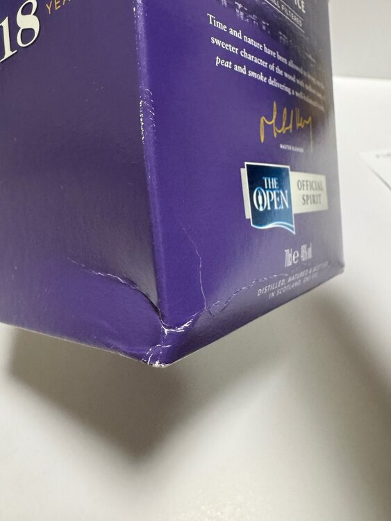 ロッホローモンド18（お酒）の商品画像 - 査定依頼日：2025年4月4日 - 最高査定価格：7,000円