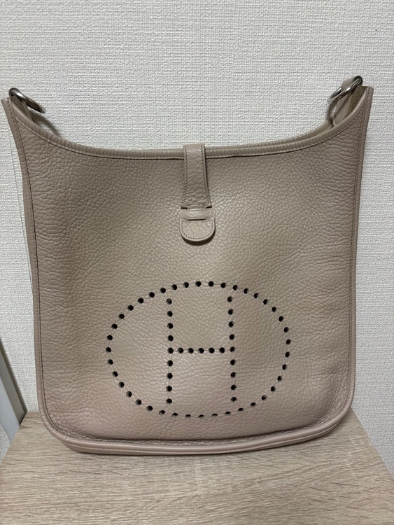 J刻印（ブランドバッグ）の商品画像 - 査定依頼日：2026年8月1日 - 最高査定価格：300,000円