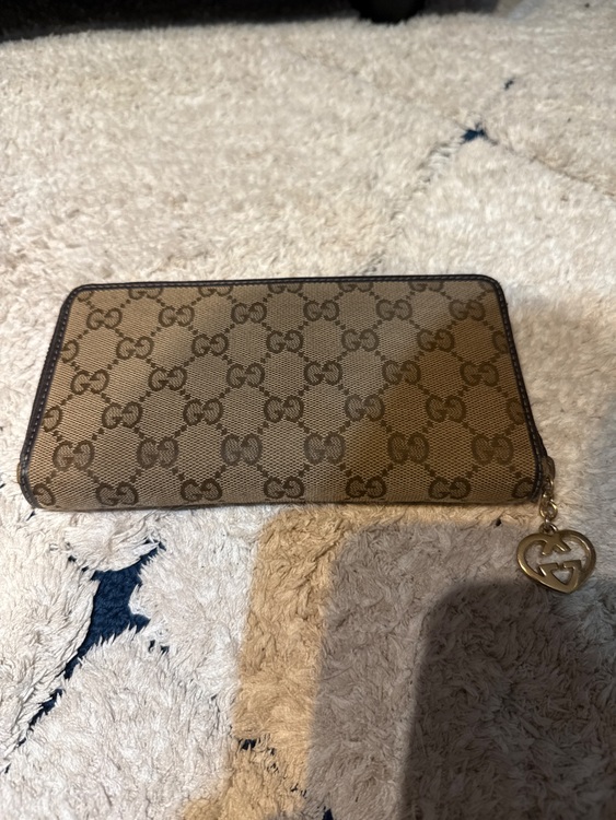 グッチ  （ブランドバッグ）の商品画像 - 査定依頼日：2025年7月14日 - 最高査定価格：5,000円