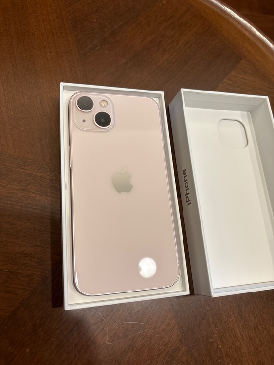 iPhone 13（スマホ）の商品画像 - 査定依頼日：2025年8月18日 - 最高査定価格：43,000円