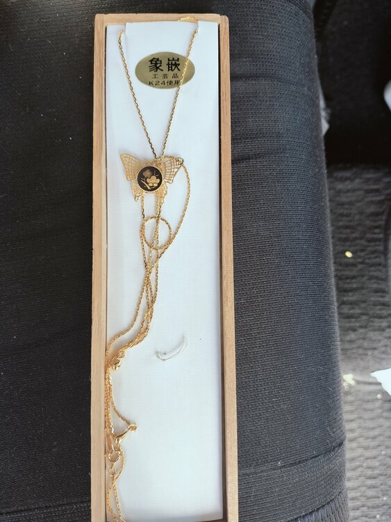 象嵌 k24使用 蝶 ネックレス ペンダント 伝統工芸品 木箱入り（金・貴金属）の商品画像 - 査定依頼日：2026年10月11日 - 最高査定価格：200,000円
