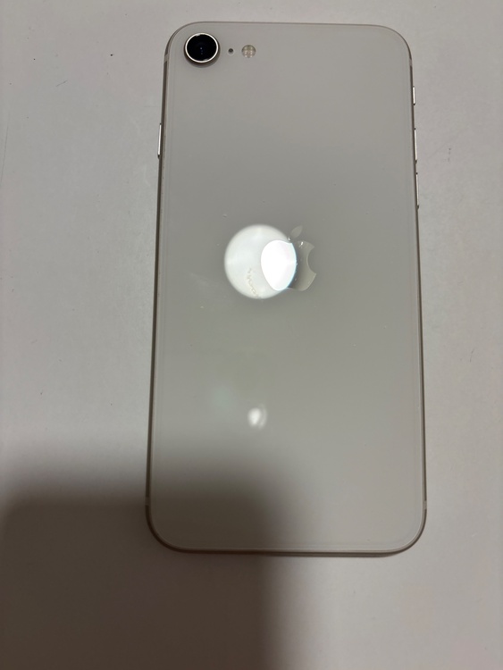 iPhoneSE3世代（スマホ）の商品画像 - 査定依頼日：2026年4月27日 - 最高査定価格：100,000円