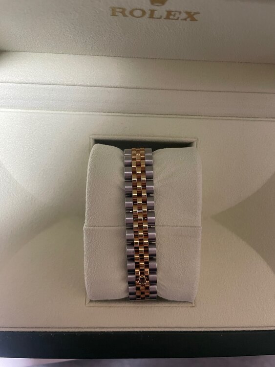 ロレックス デイトジャスト 179173NGr（高級時計）の商品画像 - 査定依頼日：2025年5月19日 - 最高査定価格：1,480,000円