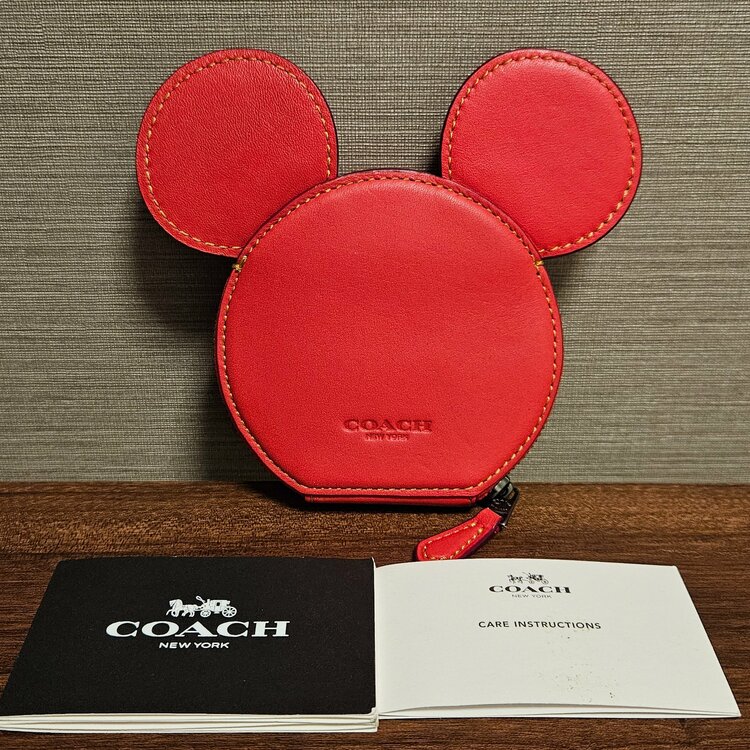 コーチ　ミッキーマウス型（ブランド財布・小物）の商品画像 - 査定依頼日：2025年12月16日 - 最高査定価格：2,000円