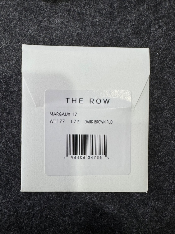 THE ROW Soft Margaux 17（ブランドバッグ）の商品画像 - 査定依頼日：2025年7月12日 - 最高査定価格：20,000円
