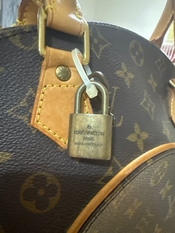 ルイヴィトン モノグラム （ブランドバッグ）の商品画像 - 査定依頼日：2025年3月22日 - 最高査定価格：70,000円