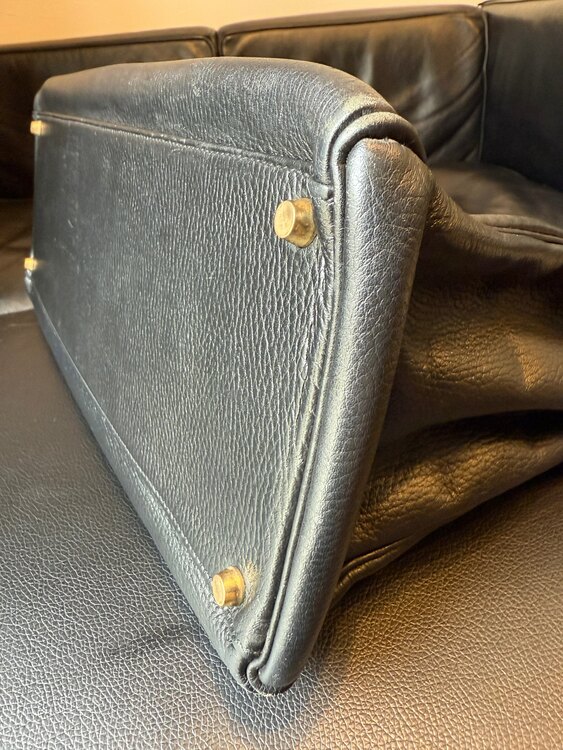 ケリー　黒　40（ブランドバッグ）の商品画像 - 査定依頼日：2025年4月23日 - 最高査定価格：750,000円