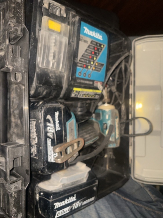 マキタ工具まとめて（電動工具・農機具・業務用機械）の商品画像 - 査定依頼日：2025年12月15日 - 最高査定価格：22,500円