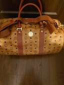 MCM（ブランド財布・小物）の商品画像 - 査定依頼日：2024年2月12日 - 最高査定価格：30,000円