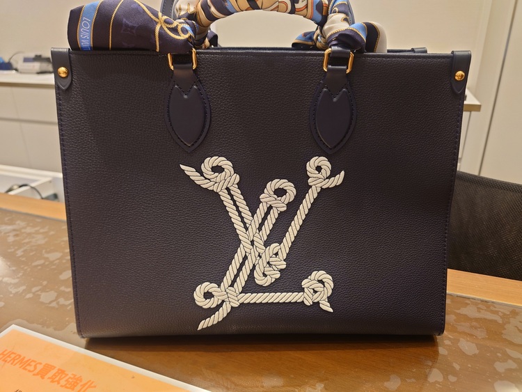 ルイヴィトン ルイヴィトン(その他) （ブランドバッグ）の商品画像 - 査定依頼日：2025年10月19日 - 最高査定価格：350,000円