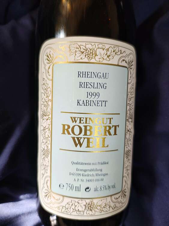 robert weil 1999 750ml（お酒）の商品画像 - 査定依頼日：2025年1月28日 - 最高査定価格：1,000円