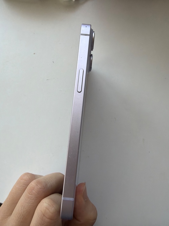 iPhone 14 128GB SIMフリー（スマホ）の商品画像 - 査定依頼日：2026年4月16日 - 最高査定価格：47,000円