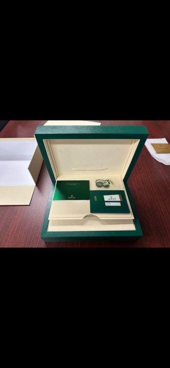 ロレックス デイデイト 228349RBr（高級時計）の商品画像 - 査定依頼日：2025年2月18日 - 最高査定価格：8,000,000円