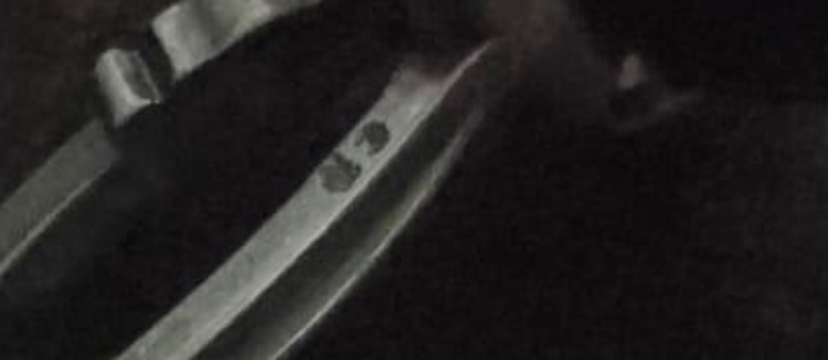 レア CHROME HEARTS クロムハーツ バック ブラック ショルダーバッ（古着・ファッション）の商品画像 - 査定依頼日：2025年9月21日 - 最高査定価格：100,000円