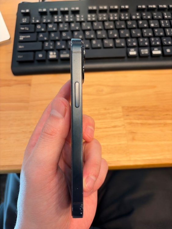 iPhone13mini（スマホ）の商品画像 - 査定依頼日：2026年6月9日 - 最高査定価格：35,500円