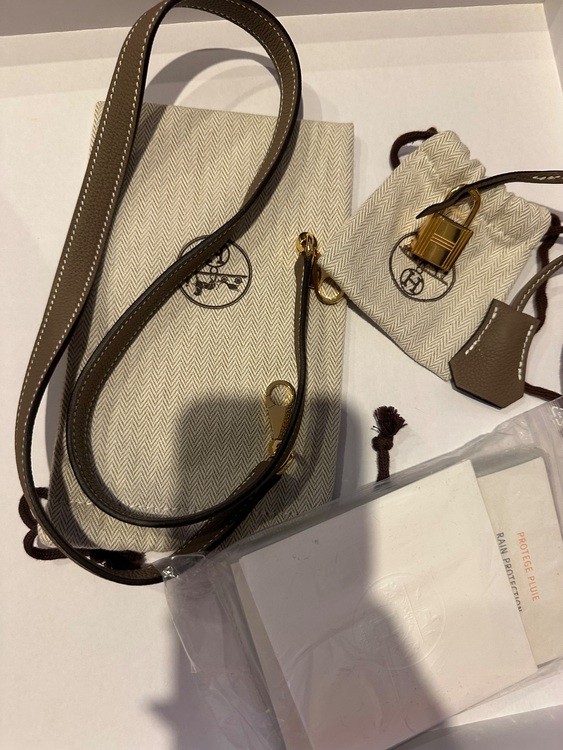 オーダーケリー　28（ブランドバッグ）の商品画像 - 査定依頼日：2025年10月25日 - 最高査定価格：2,600,000円