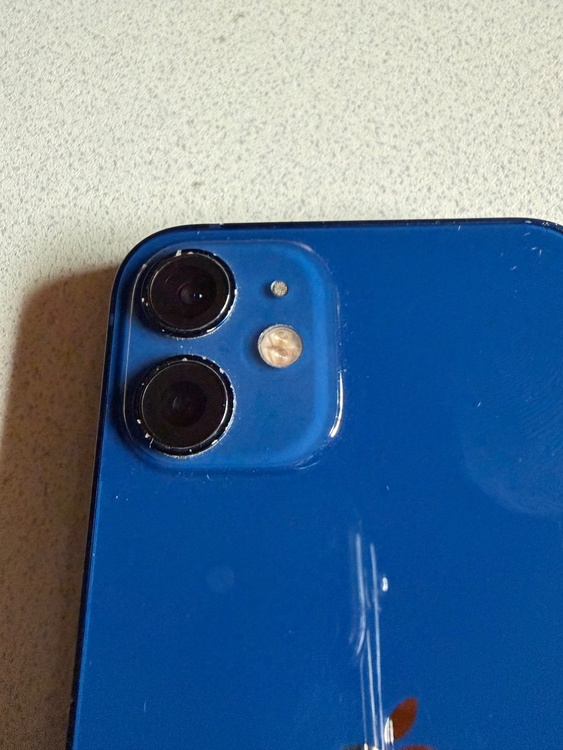 iPhone iPhone 12 mini 64GB au（スマホ）の商品画像 - 査定依頼日：2026年6月27日 - 最高査定価格：14,000円