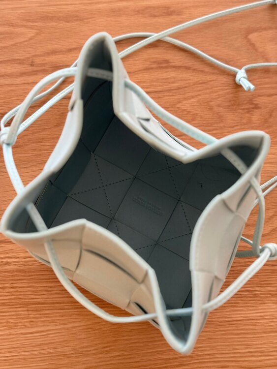 ボッテガ・ヴェネタ  （ブランドバッグ）の商品画像 - 査定依頼日：2025年4月21日 - 最高査定価格：60,000円