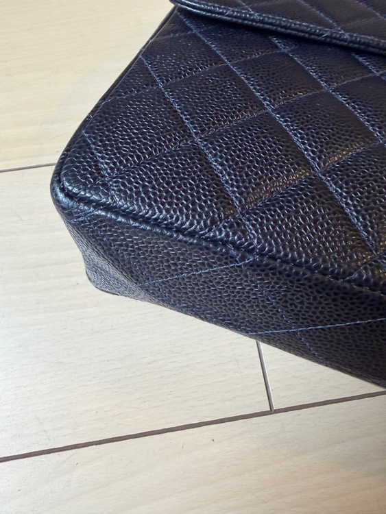 マトラッセキャビアスキン30（ブランドバッグ）の商品画像 - 査定依頼日：2026年2月27日 - 最高査定価格：700,000円