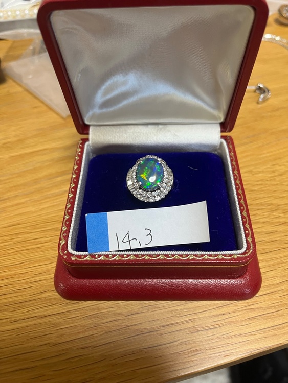 宝石（金・貴金属）の商品画像 - 査定依頼日：2026年3月24日 - 最高査定価格：281,000円