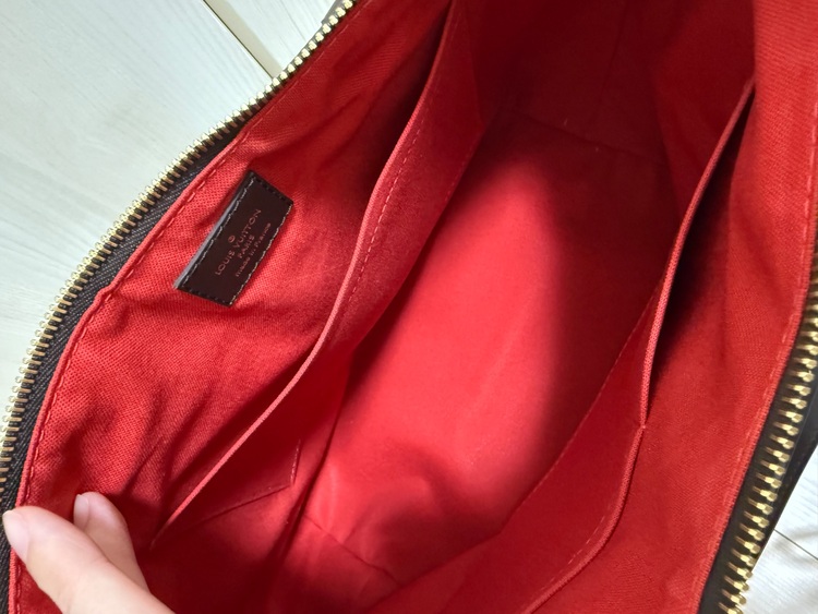 ダミエ エベヌ シエナ MM サッチェルバッグ（ブランドバッグ）の商品画像 - 査定依頼日：2025年8月10日 - 最高査定価格：100,000円