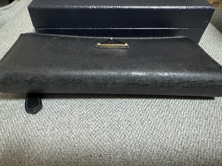 プラダ  （ブランドバッグ）の商品画像 - 査定依頼日：2025年5月7日 - 最高査定価格：5,000円