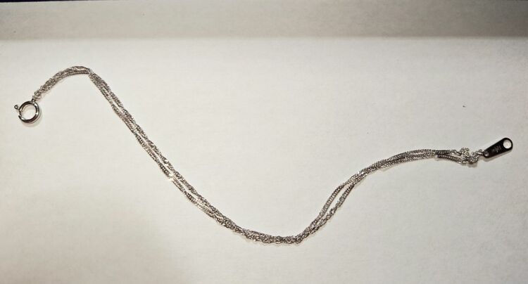 純プラチナ　Wスクリューブレスレット（金・貴金属）の商品画像 - 査定依頼日：2025年11月1日 - 最高査定価格：16,000円